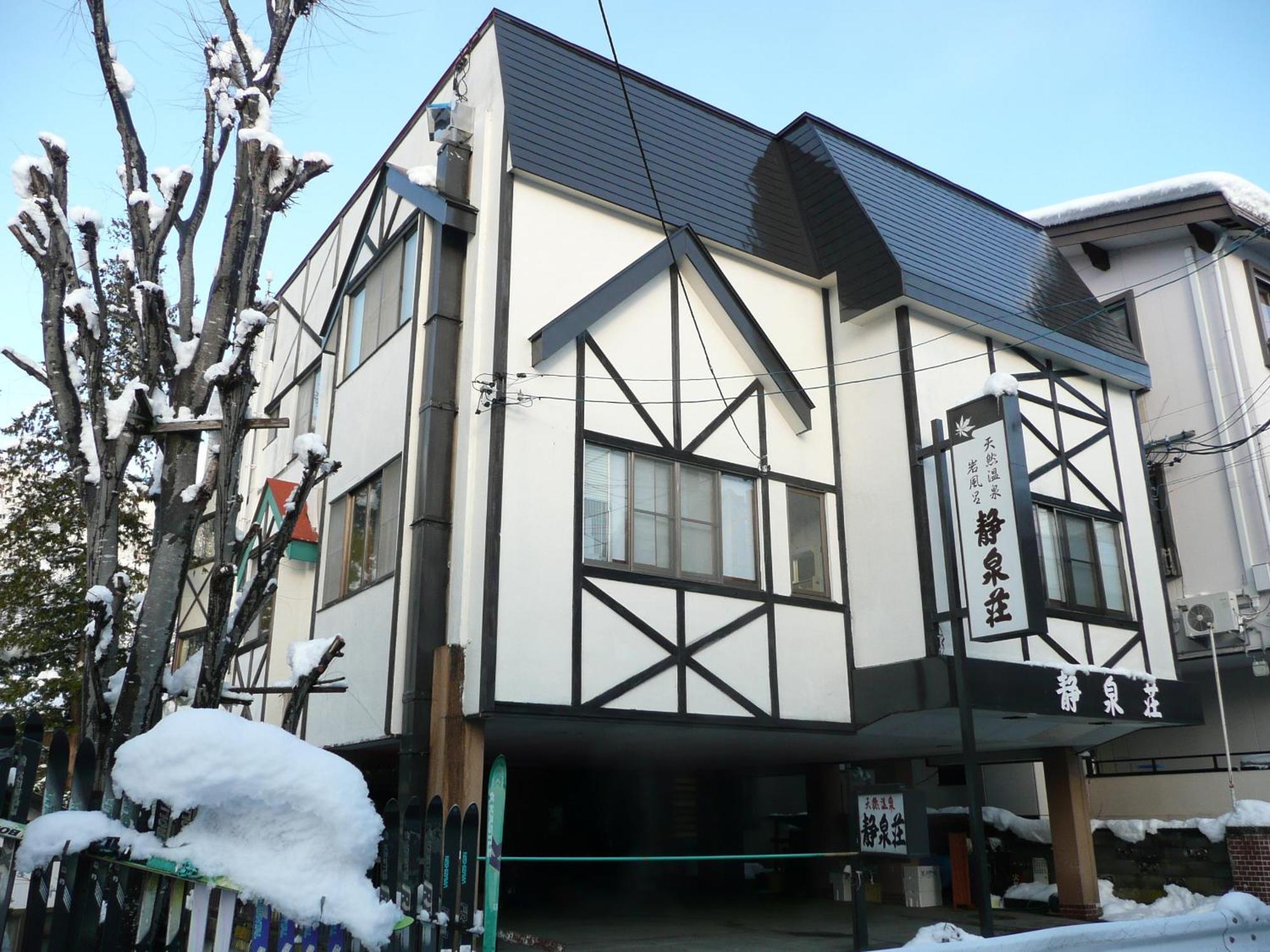 Seisenso Hotel Nozawaonsen Buitenkant foto